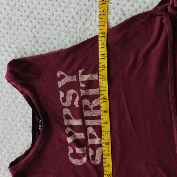 💙Gypsy Spirit maroon crop top that ties on each side, size small - Picture 13 of 13
